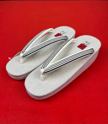 [신상] 새상품 히시야 카렌 로쏘 M 사이즈 조리 카페 조리 1478