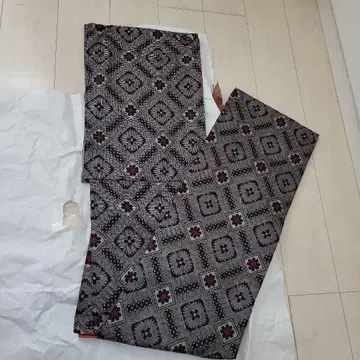 류고 본토 오시마 명주 빨간색 수직 톨 사이즈 뱀 무늬