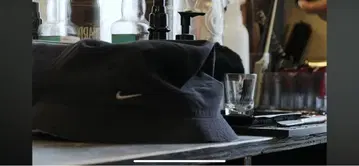 NIKE 블랙 버킷햇 리버서블