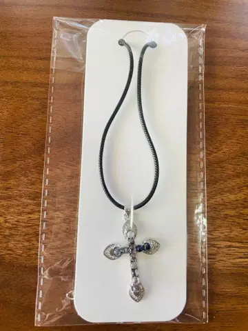 크로스형 플로라이트 목걸이