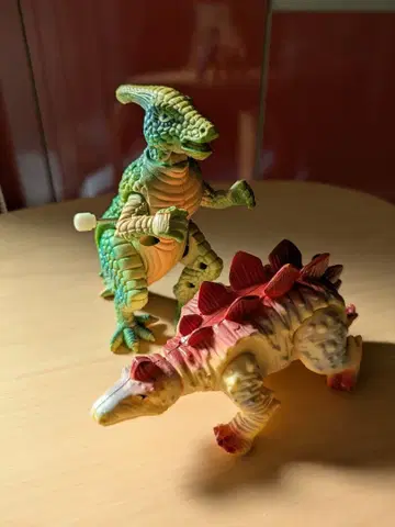 태엽으로 움직이는 공룡 피규어 파라사우롤로푸스 스테고사우루스 당시 물건