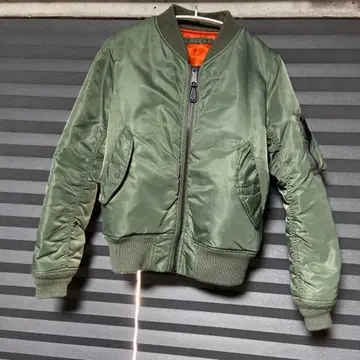 AVIREX MA-1 자켓 올리브 그린