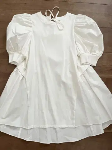 스나이델 3연 리본 튜닉