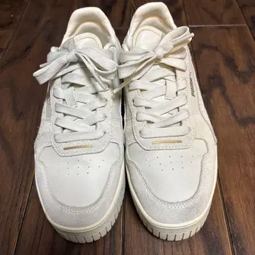 푸마 캐리나 스트릿 23.5cm