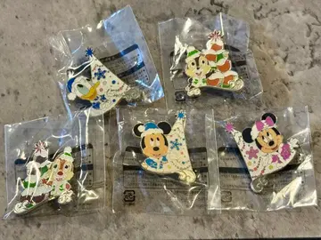 디즈니 크리스마스 핀 배지 5개 세트 2017