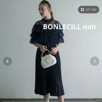 [ BONLECILL noir ] 네이비 프릴 드레스 하이넥