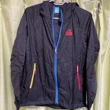 CHUMS 후드 부착 블랙 자켓