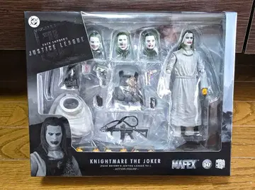 MAFEX KNIGHTMARE THE JOKER 피규어