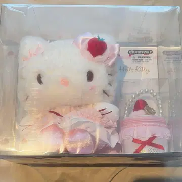 산리오 딸기 휘핑 케이크 봉제 인형 & 액세서리 세트 키티