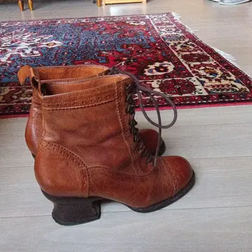 구제 의류 vintage 엘르 브라운 가죽 레이스업 부티