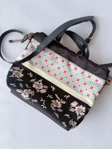 에트로 비닐 숄더백 거의 미사용