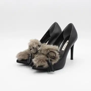 73 DIANA 퍼 장식 포인트 펌프스 (23cm) 새상품급