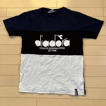 11.28 diadora 디아도라 T셔츠 반팔 네이비 M