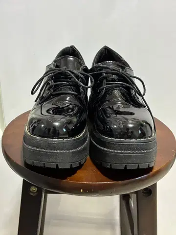 블랙 통굽 로퍼 신발