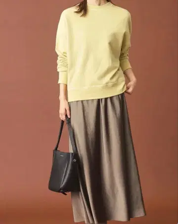 드레 스테리아 새틴 내로우 스커트 36 브라운