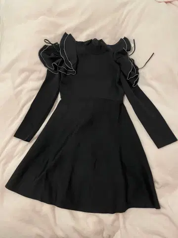 [ 더즈린 ] 프릴 긴팔 원피스