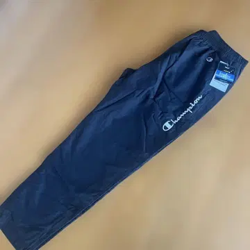 새상품 택 포함 champion 블랙 방한 XL 사이즈