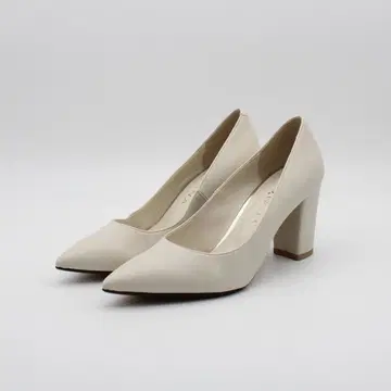 73 DIANA 다이애나 포인티드 펌프스(23.5cm) 새상품급