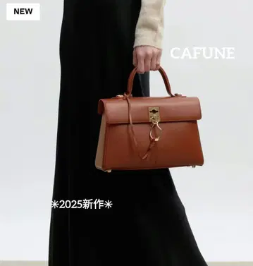2025 신상 CAFUNE 스탠스 백 Terracotta 새상품