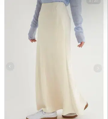 [ 미사용 택 포함 ] 샤이니 새틴 내로우 스커트 1 emmi