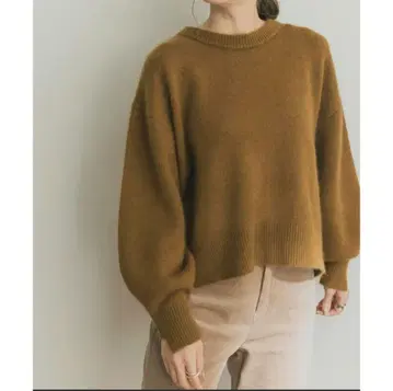 어반 리서치 Fluffy 숏 기장 니트