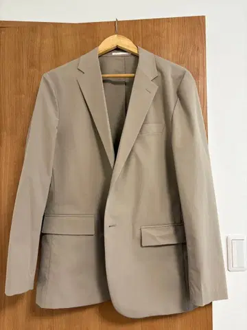 유니클로 감동 자켓&팬츠 라이트 L 사이즈