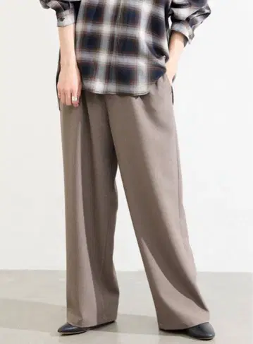 울 라이크 스트레치 와이드 팬츠 저널 스탠다드