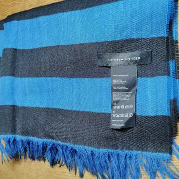 미사용 새상품 TOMMY HILFIGER 파랑 블랙 스트라이프 머플러