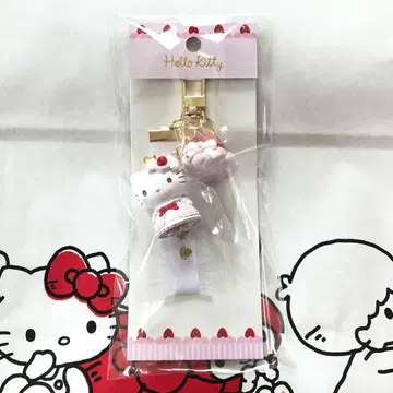 산리오 키링 딸기 휘핑 크림 키티 1