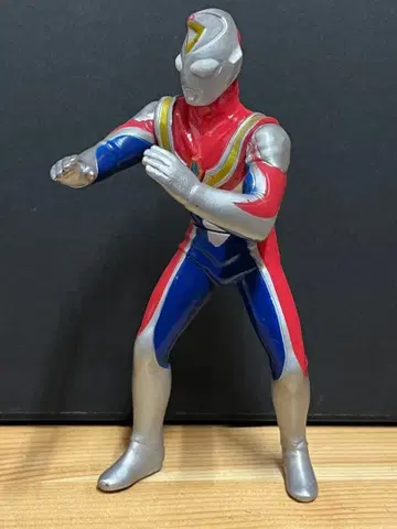 울트라맨 다이나 결투 포즈 소프트 비닐