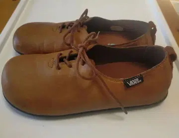 VANS 심플한 가죽 신발