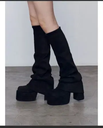 EMODA 플레어 커버 핏 부츠 블랙