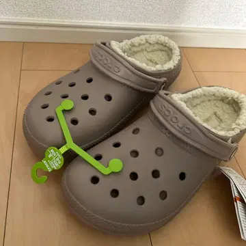 크록스 베이지 크로그 보아 샌들