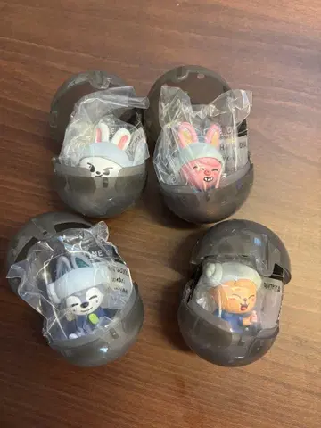 StrayKids SKZOO 사우나 피규어 4점