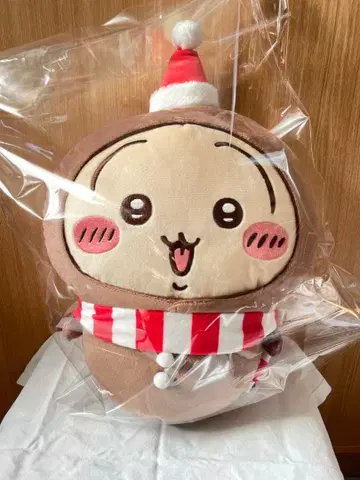 산타 모자의 귀여운 봉제 인형