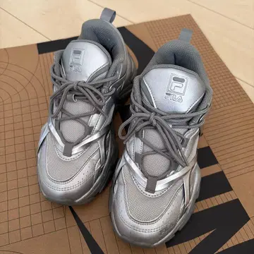 FILA 일렉트로브 3 코스믹