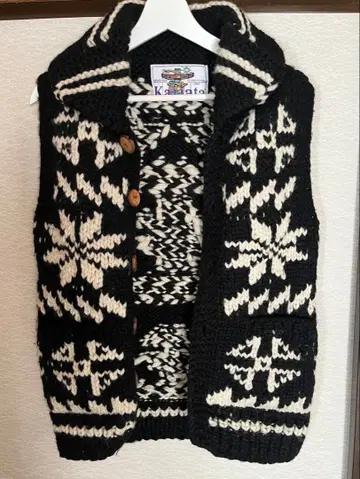 Kanata 카나타 울 카우친 베스트 블랙 화이트