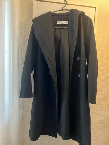 ZARA 블랙 후드 부착 체스터 코트