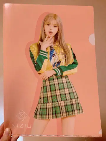 완판템 미사용 NiziU A4 클리어 파일 리쿠