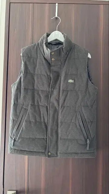 Lacoste 그레이 다운 베스트