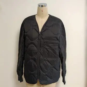 유니클로 리사이클 다운 자켓 다크 그레이