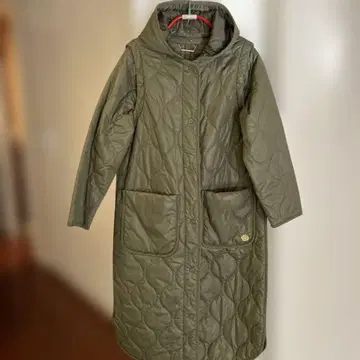 ANNE COQUINE 올리브 그린 퀼팅 롱 코트