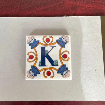 지브리 입체 건축전 알파벳 타일 K 글자 장식 타일