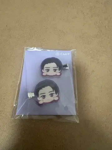 Club9 캐릭터 얼굴 핀 배지 2개 세트 미개봉 새상품