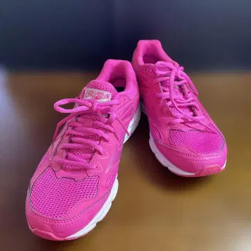 2511-2082 미즈노 핑크 스니커즈 러닝화