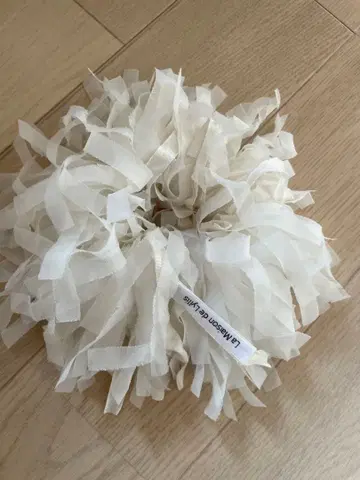 새상품급 라메 릴리스 POALE 포알레 스크런치