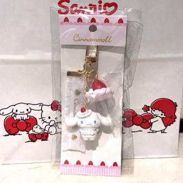 딸기 휘핑 케이크 시나모롤 키링