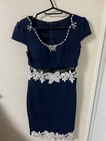 네이비 레이스 장식 타이트 드레스 L 사이즈