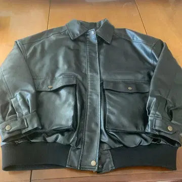 [새상품급] JaVa 블랙 페이크 가죽 자켓