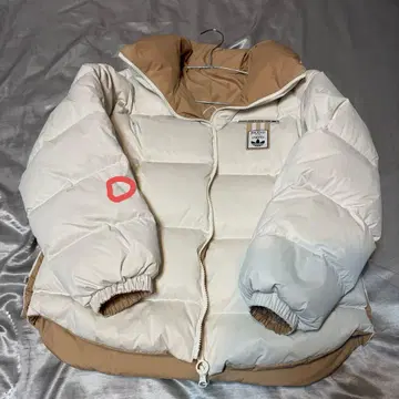 adidas 리버서블 다운 자켓 화이트/베이지